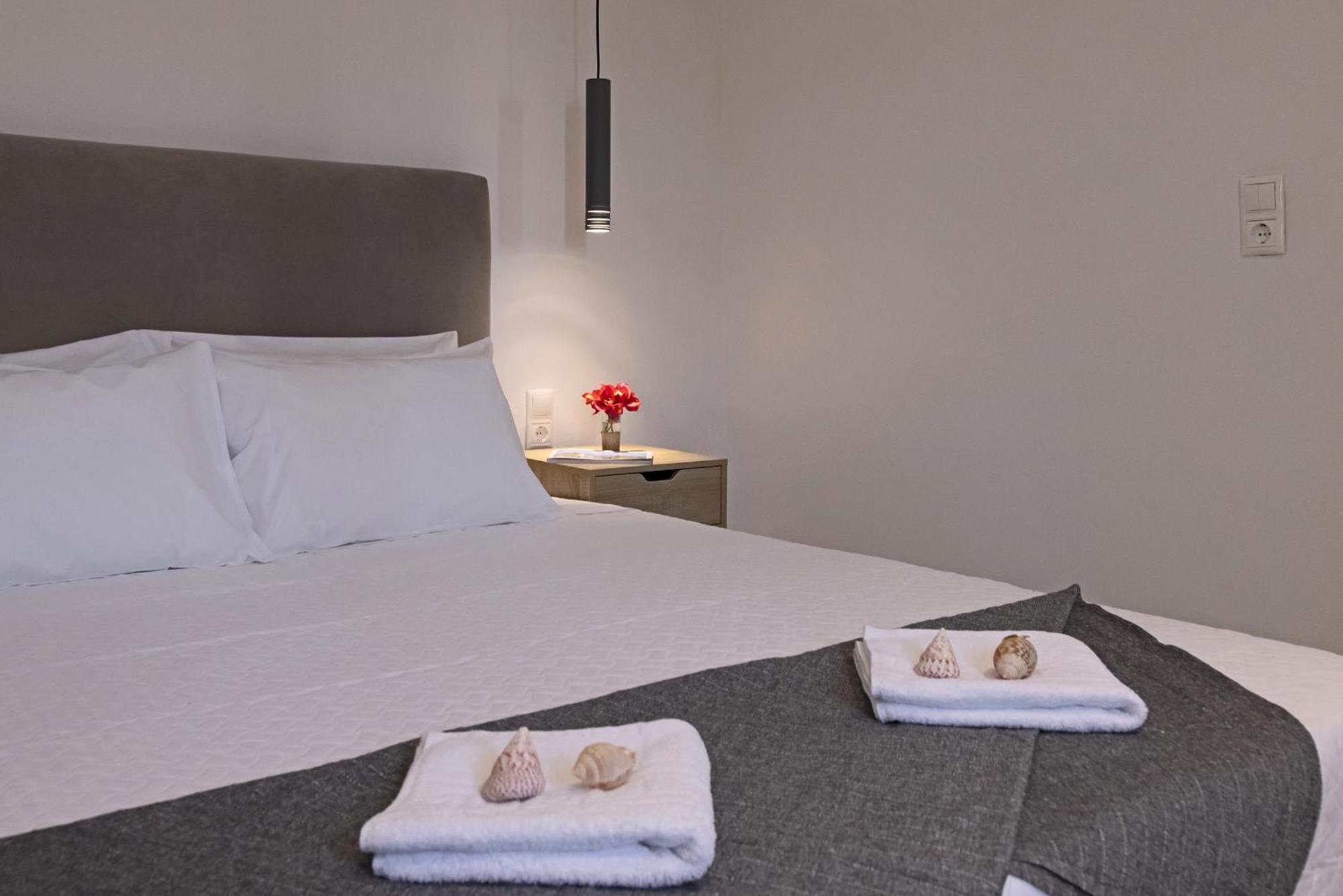 Chrysonisos Suites With Sunset & Seaviews Near Kini Eksteriør billede