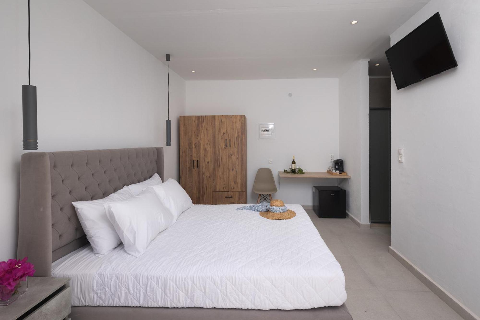 Chrysonisos Suites With Sunset & Seaviews Near Kini Eksteriør billede
